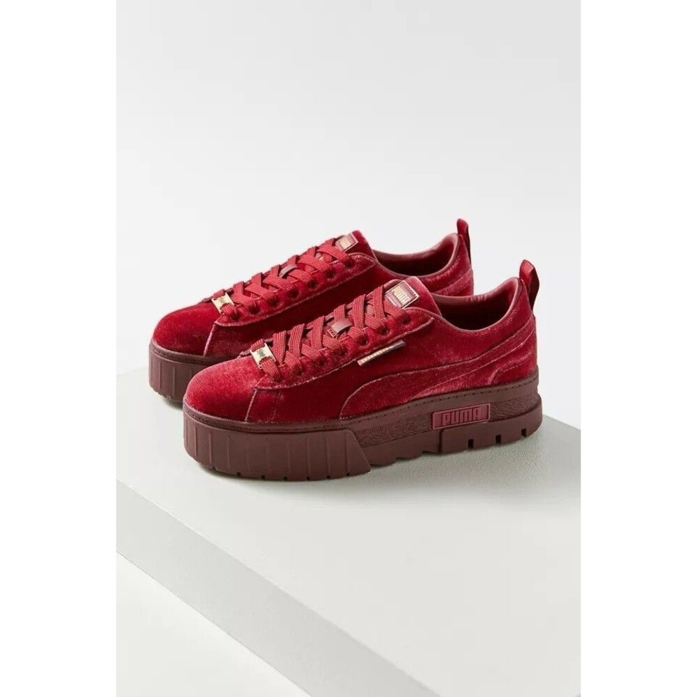 Puma Mayze Velvet Tibetan Red Monochromatic Platform Sneakers Womens Size 11